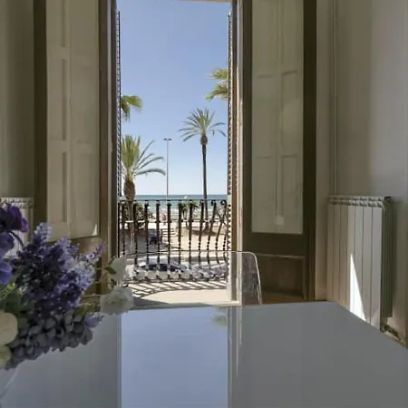Seafront Refugio Batllo Апартаменты *