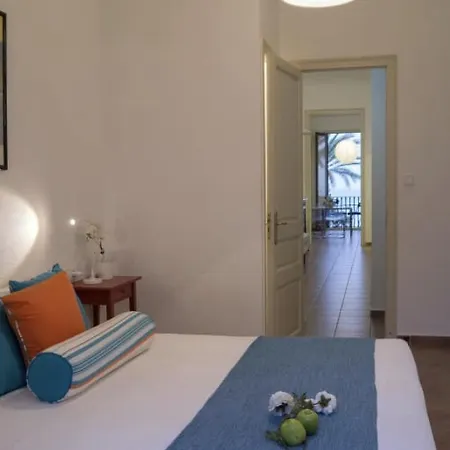 Seafront Refugio Batllo Apartment