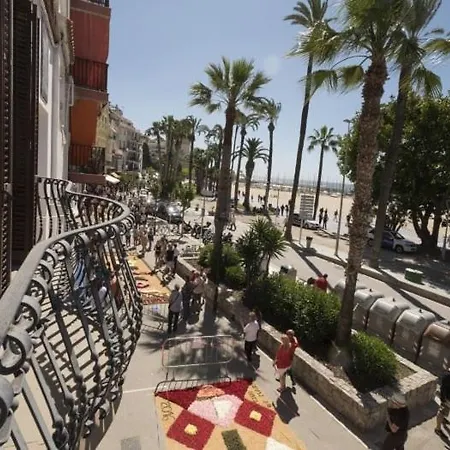 Seafront Refugio Batllo * Sitges