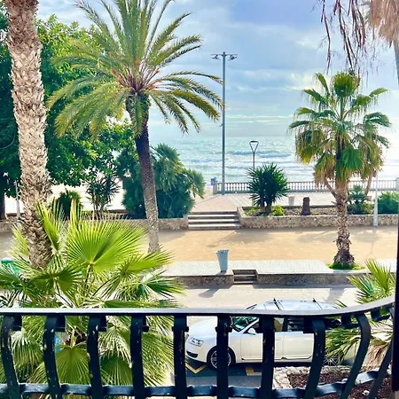 Seafront Refugio Batllo