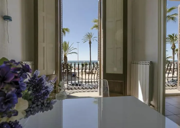 Seafront Batlló Apartamento *